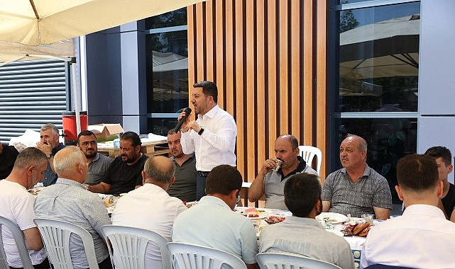 Başkan Arı, Sanayi Esnafıyla Bir Araya Gelerek Sohbet Etti görseli