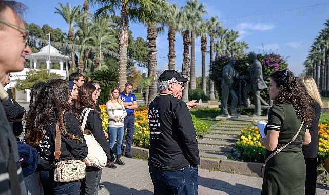 İzmir Büyükşehir Belediyesi “Kent Denetçileri” dönemini başlattı görseli