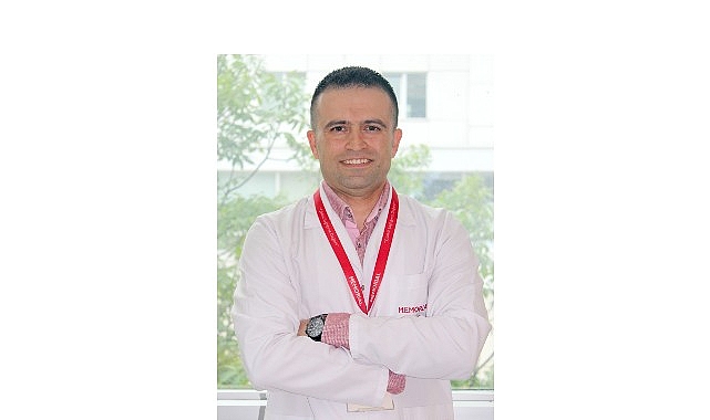 Bebekleri öpmeden önce iyi düşünün görseli