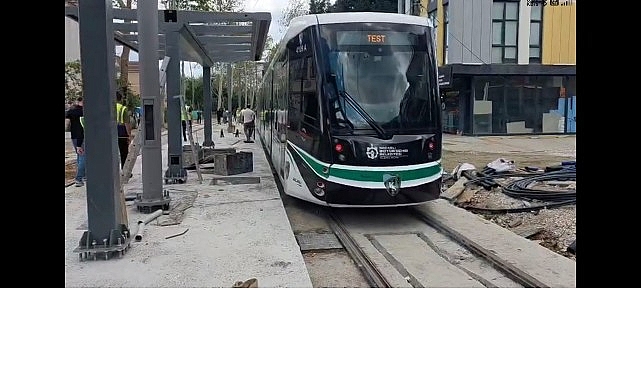 Stada gidecek tramvayda soğuk testler yapılıyor görseli