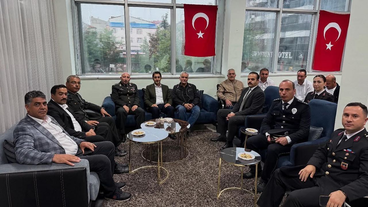 Kaymakam Aslantatar ve Başkan Kılıç’tan Şehit Aileleri ve Gaziler Derneği’ne ziyaret görseli