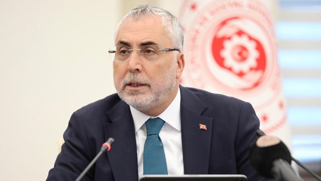 Bakan Işıkhan: Çalışanlarımızı enflasyona karşı korumayı sürdüreceğiz görseli