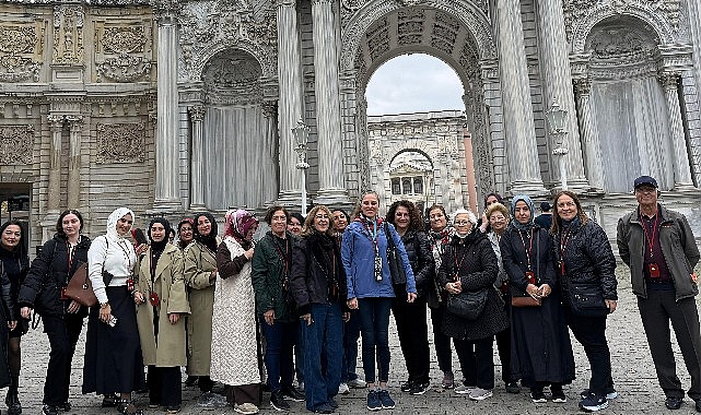 Güz Gezileri’nin kasım ayı ziyaretleri Dolmabahçe Sarayı ile başladı görseli