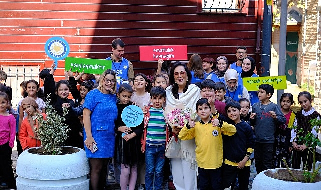 Türkan Şoray TEGV’in 30. yılına anlam kattı: “Eğitim bir toplumun geleceğini aydınlatan en güçlü ışıktır” görseli