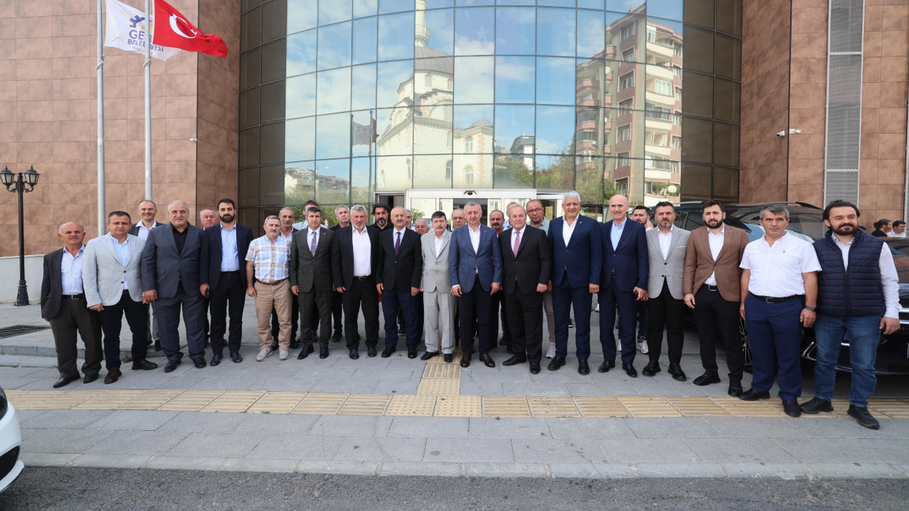 Başkan Büyükakın, Gebzeli servisçilerle bir araya geldi görseli