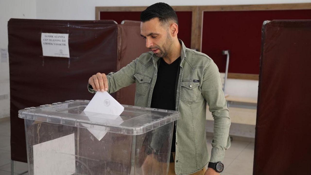 KKTC yarın sandık başına gidiyor: 8 aday yarışta görseli