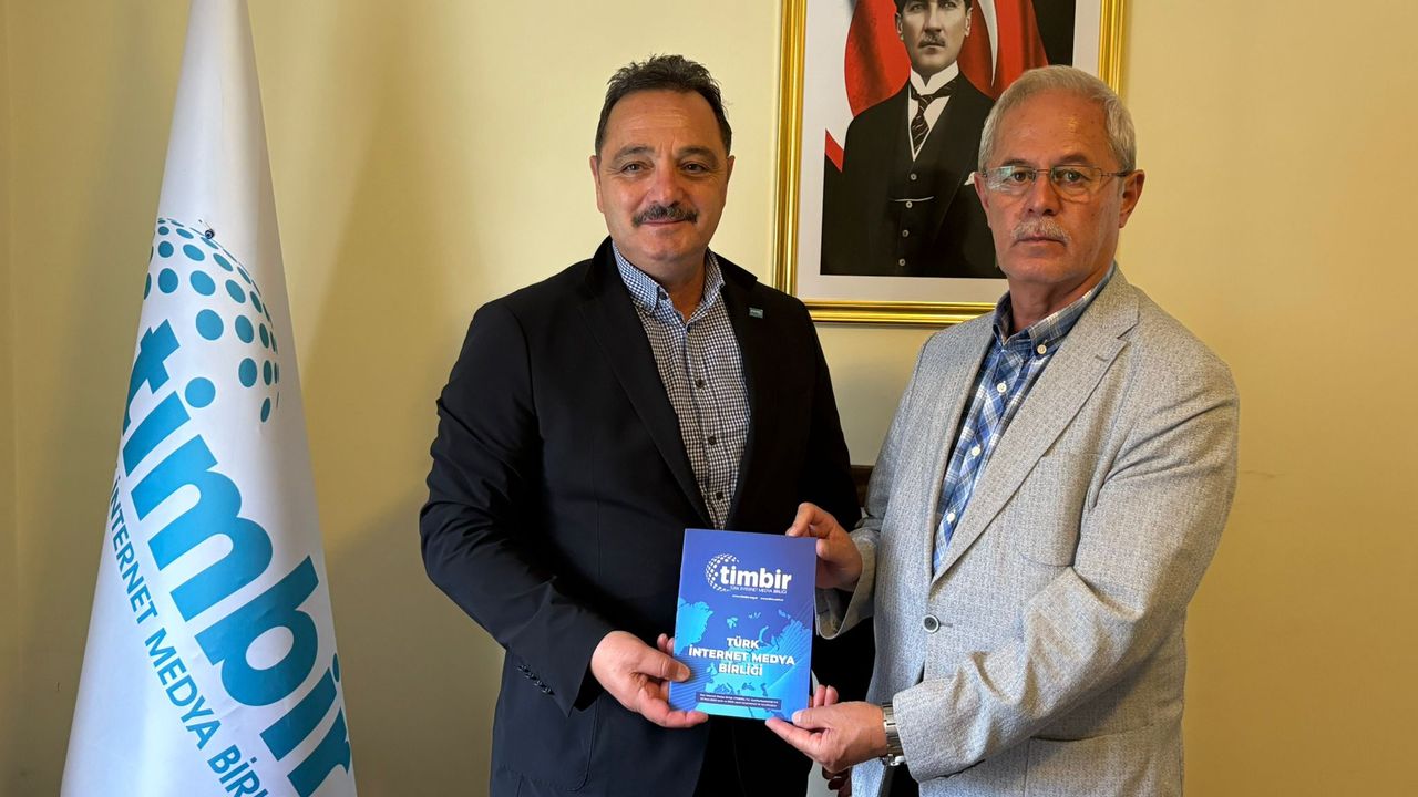 Ünlü belgeselci İsmail Kahraman'dan TİMBİR'e ziyaret görseli