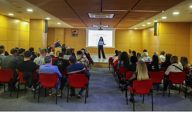 Büyükşehir’de personele “Aile İçi İletişim” eğitimi görseli