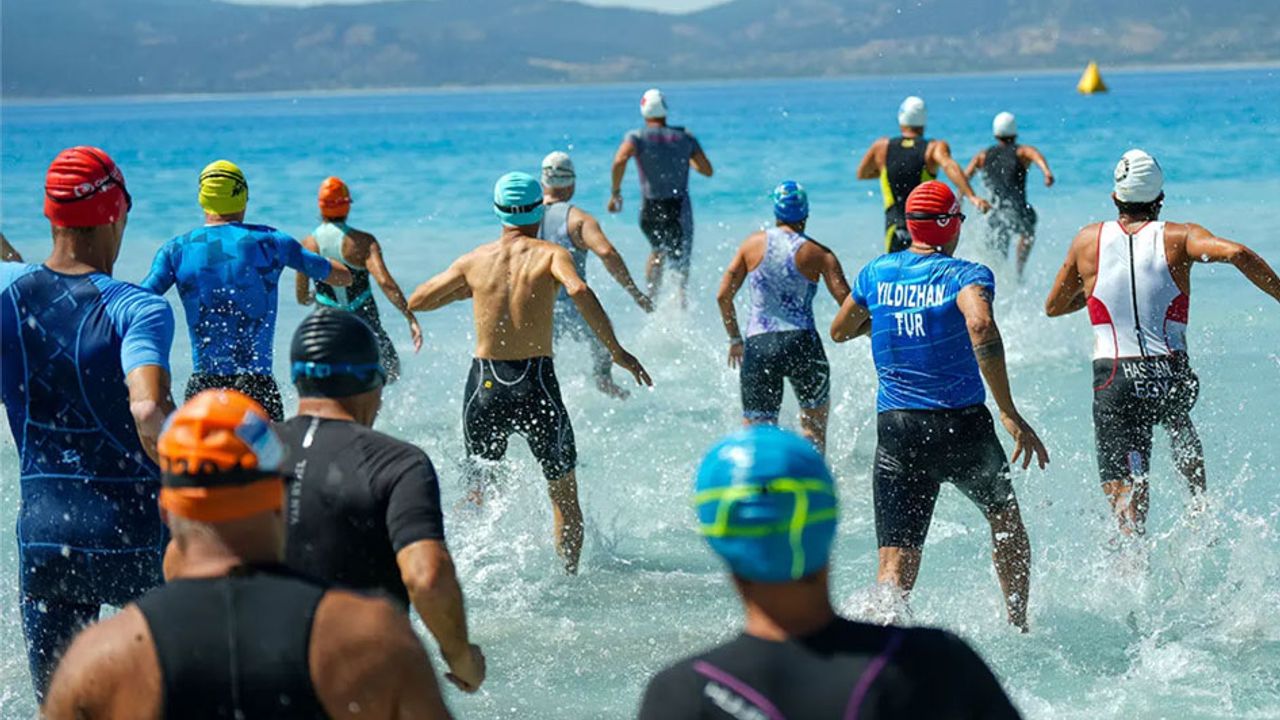 Salda gölü'nde triatlon etkinliği: Spor ve çevre dengesi vurgulandı görseli