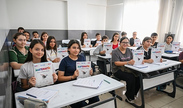 Bornova’da eğitime büyük destek görseli