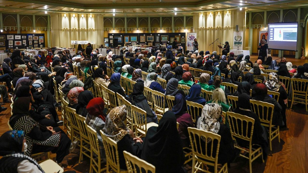 İHH Kadın ‘Ailede İyiliği Çoğaltmak’ semineri düzenledi görseli