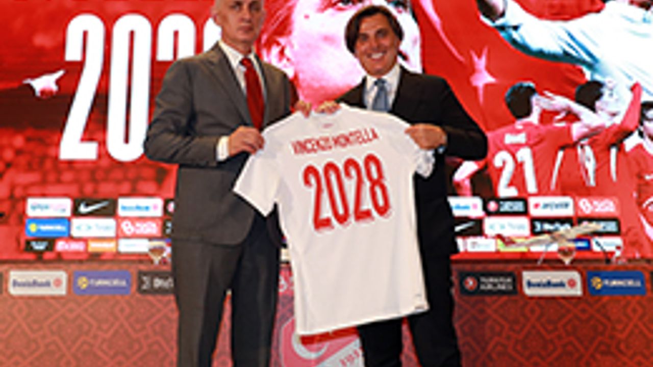 Montella'nın sözleşmesi 2028 yılına kadar uzatıldı görseli
