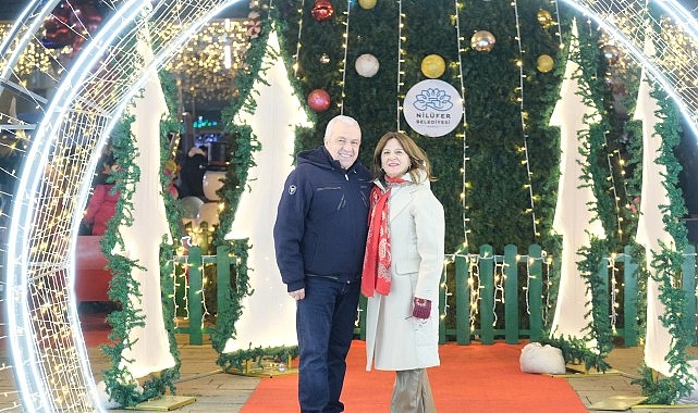 Nilüferliler 2026’yı Cumhuriyet Meydanı’nda karşıladı görseli