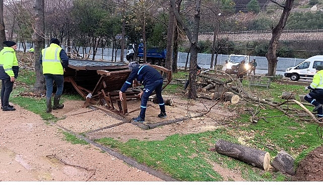 Büyükşehir, şiddetli lodosa karşı teyakkuzda görseli