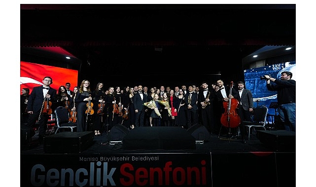 Büyükşehir’in Gençlik Senfoni Orkestrası İlk Konserinde Devleşti görseli