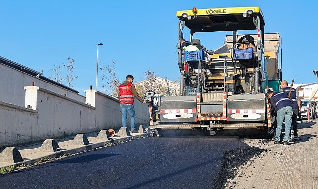 Maltepe’de Marmara Üniversite’si yolları yenileniyor görseli