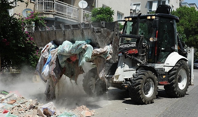 Karşıyaka’da sokaklara moloz atanlara 92 bin TL ceza! görseli
