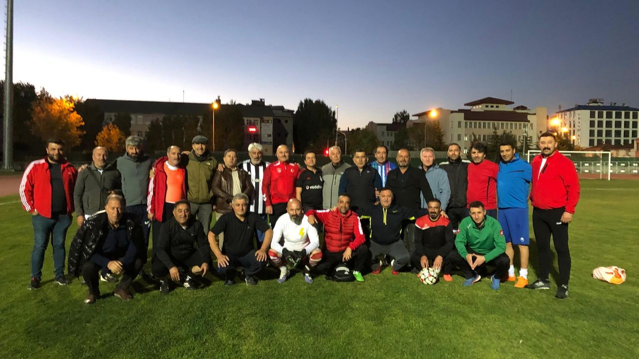 Kars’ta Amatör Spor haftası renkli görüntülerle tamamlandı görseli