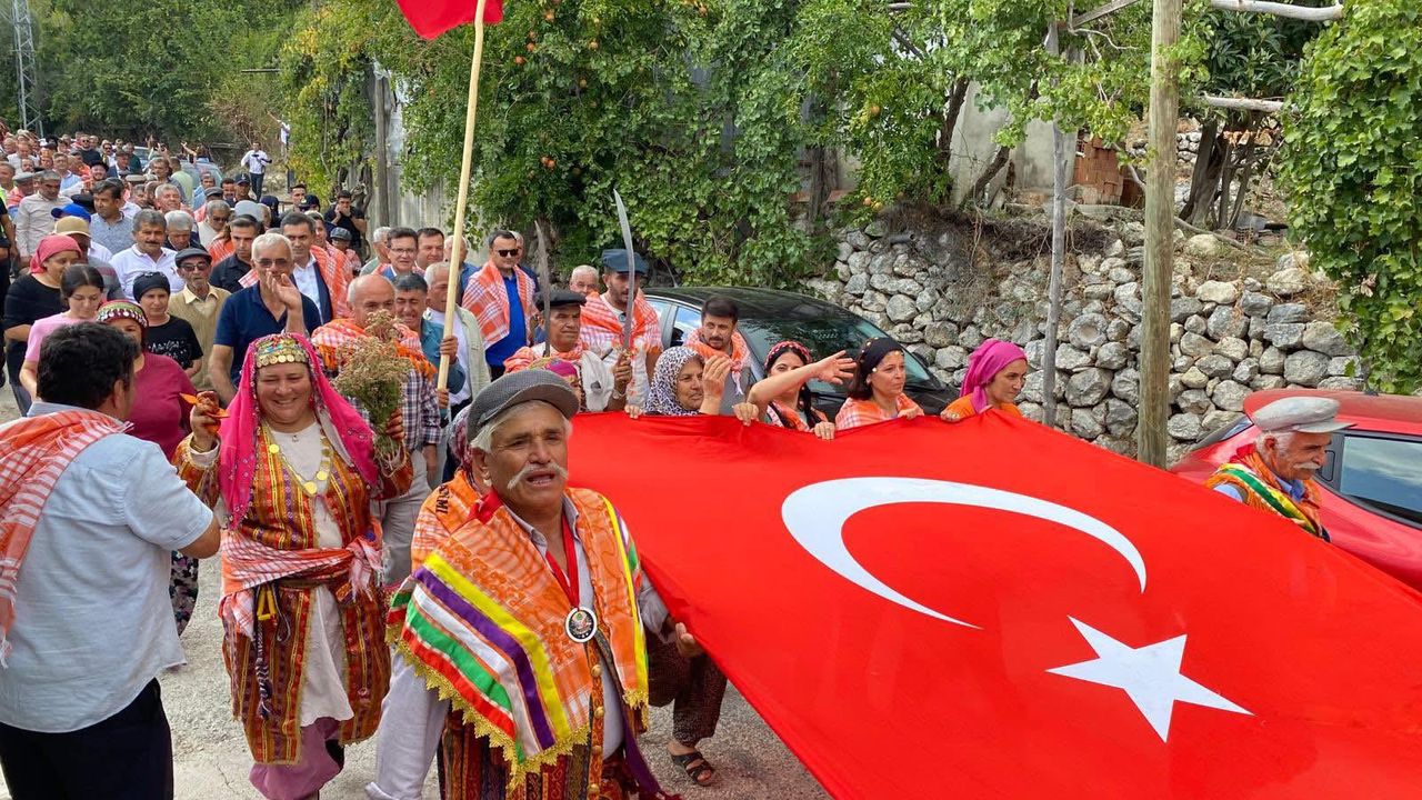 Kaş Gürsu'da yöresel ürünler etkinliği düzenlendi görseli