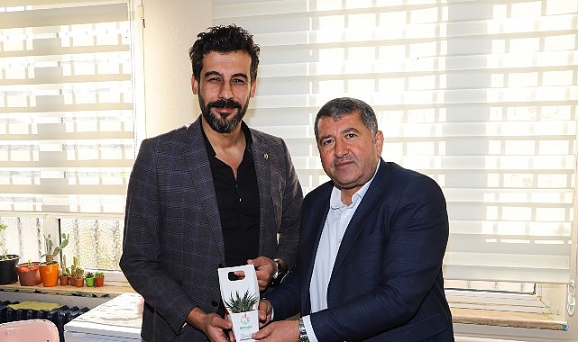 Bayındır Belediye Başkanı Davut Sakarsu, Öğretmenler Günü Dolayısıyla Okulları Ziyaret Etti görseli