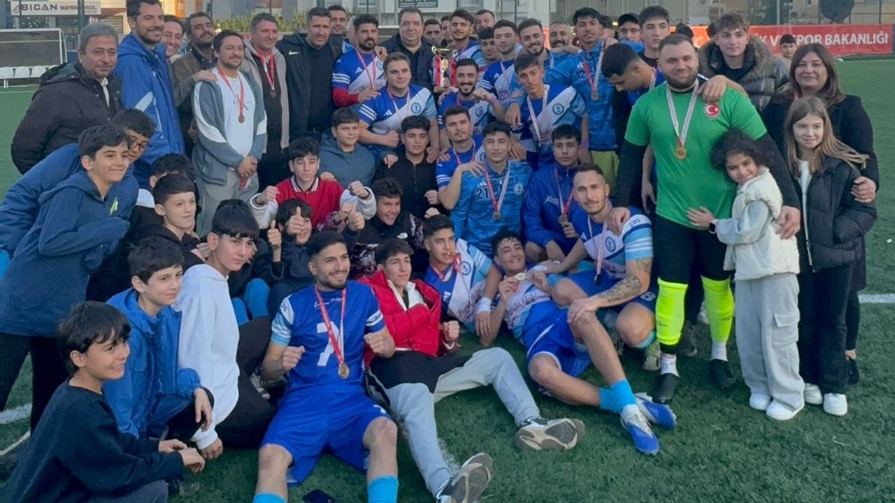 Çukurova Demirspor’dan tarihi başarı: Süper Amatör Lig’e yükseldi görseli