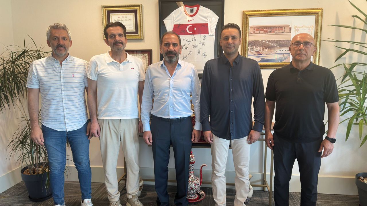 Sivas Belediye Spor’dan TFF’ye kritik ziyaret! görseli