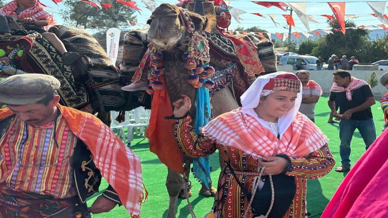 Kaş uğrar mahallesi’nde karpuz ve kapya festivali coşkusu görseli