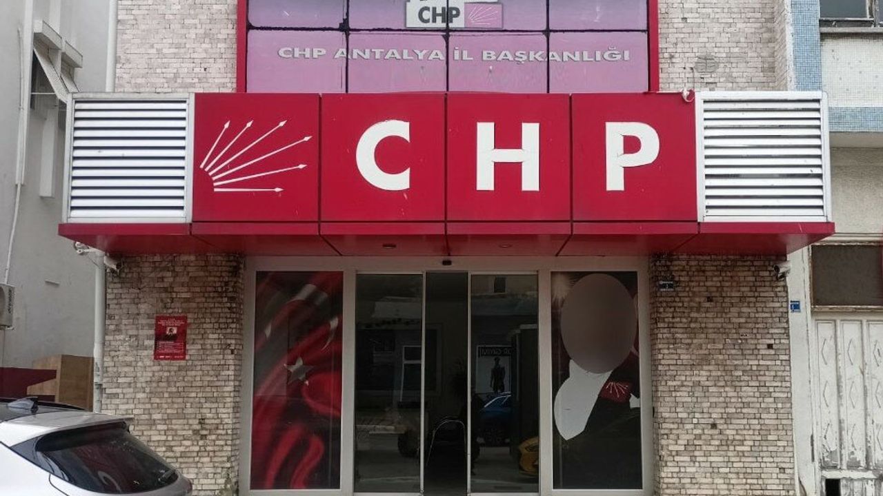 CHP Antalya’da ilçe kongre takvimi açıklandı görseli