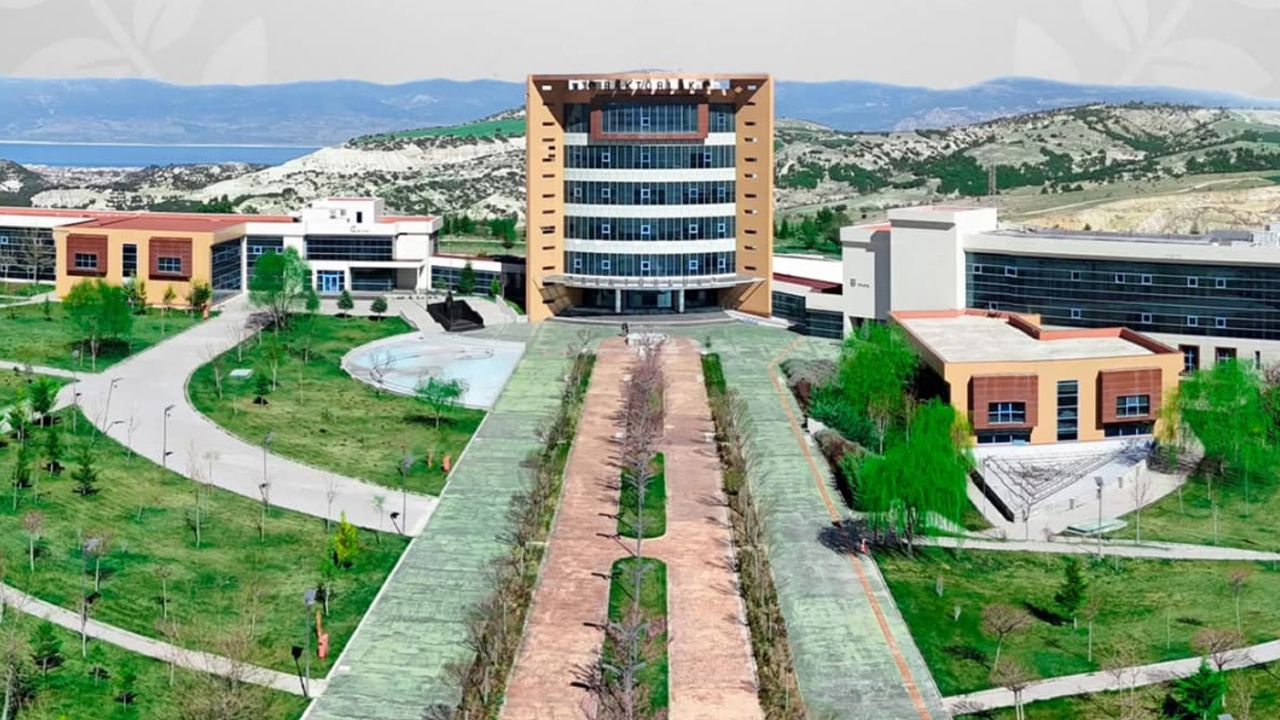 Makü’de taciz iddiasıyla görevden uzaklaştırıldı görseli