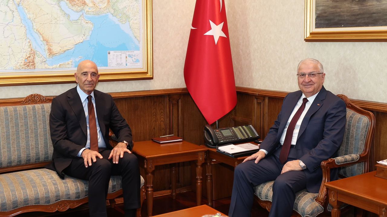 Milli Savunma Bakanı Güler, ABD Büyükelçisi Barrack’ı kabul etti görseli