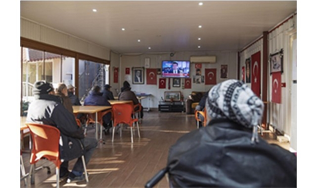İzmir’de sosyal belediyecilik ısıtıyor görseli