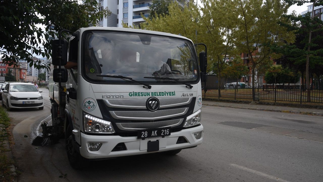 Giresun Belediyesi hizmete devam ediyor görseli