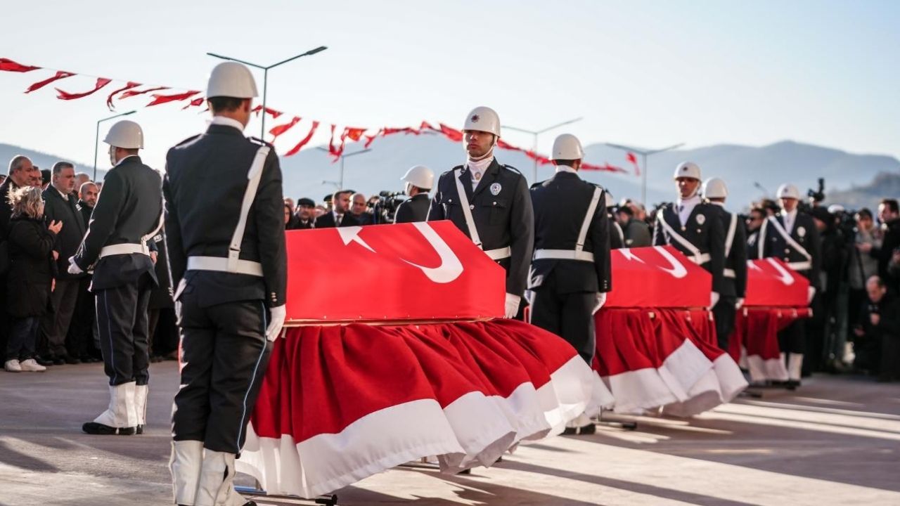 Yalova’da şehit polisler için tören düzenlendi görseli