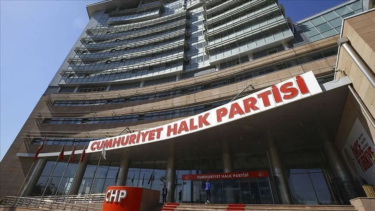 CHP Kurultayı davasında yeni gelişme: Görevsizlik kararı kaldırıldı görseli