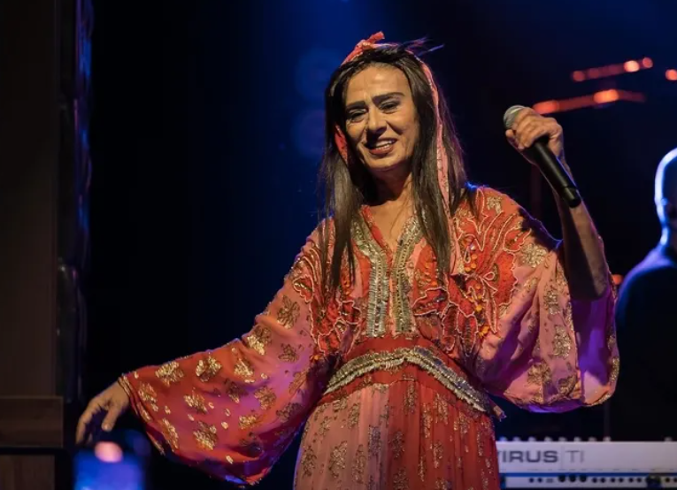 Yıldız Tilbe: 9 Ülkeye Ramazan Sofrası Kuracak görseli