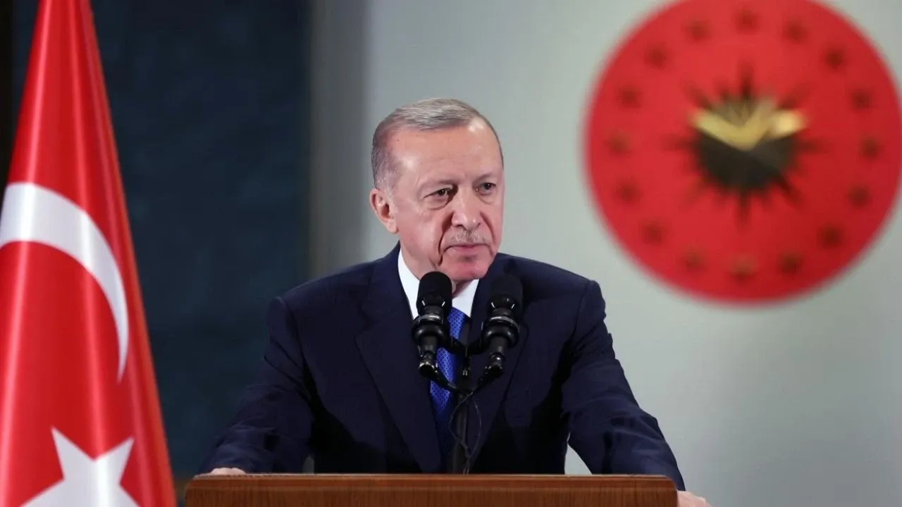 Erdoğan: Savunma sanayiinde dünyada ilk 10 hedefimize emin adımlarla ilerliyoruz görseli