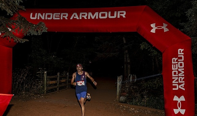 Yüzlerce Koşucu 18. Under Armour Gece Koşuları’nda Sınırları Zorladı görseli