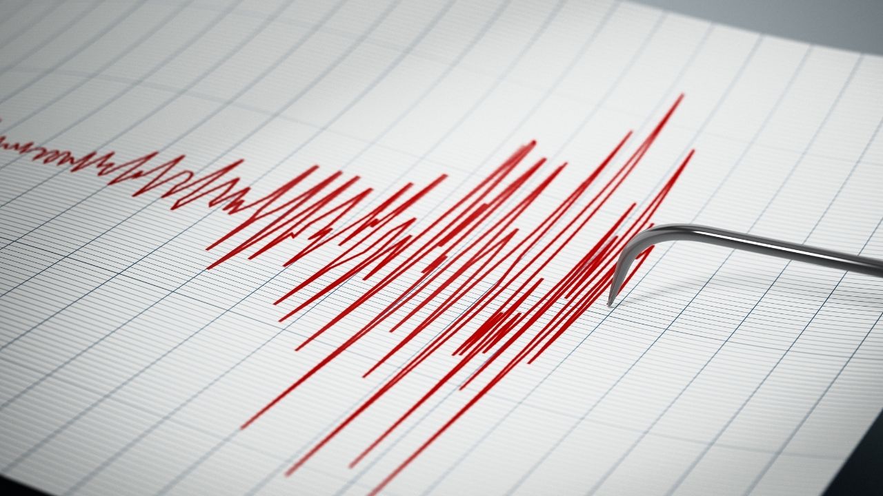 Güney Kıbrıs açıklarında 5,4 büyüklüğünde deprem oldu! görseli