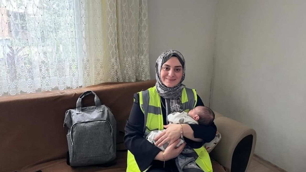 Bulancak'ta yeni doğan bebeklere belediye ziyareti görseli