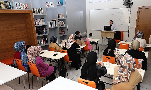 KOMEK Yeni Döneme 93 Bin Kursiyerle Başladı görseli