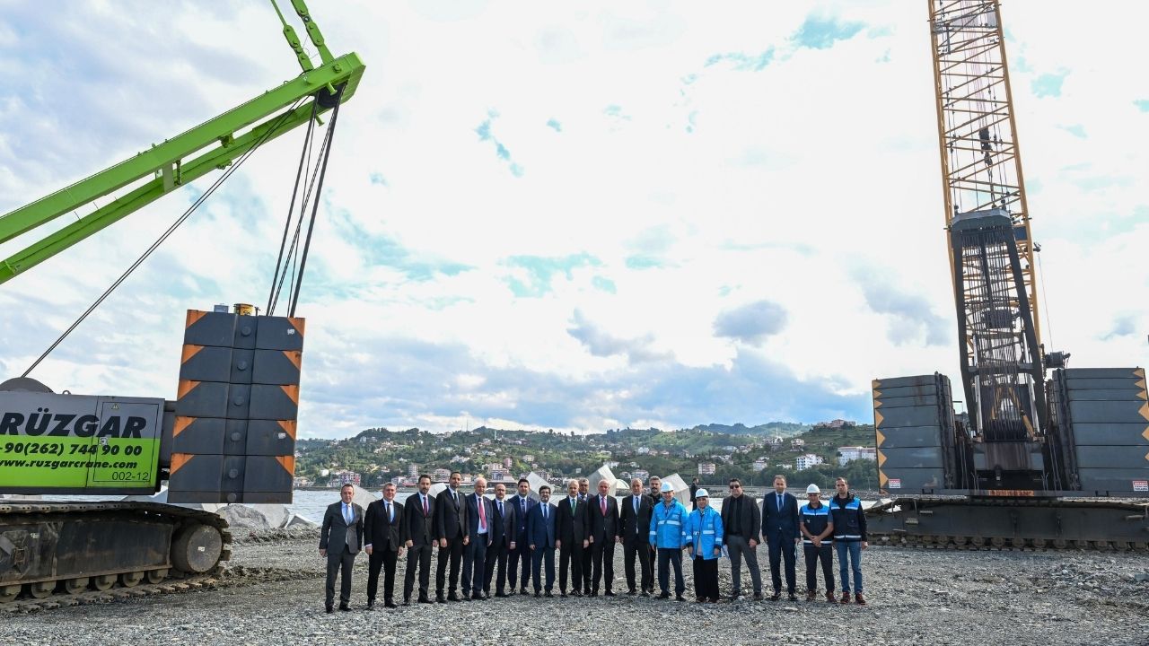 Karadeniz’in yeni ticaret üssü: Rize İyidere Limanı 2026'da açılıyor! görseli
