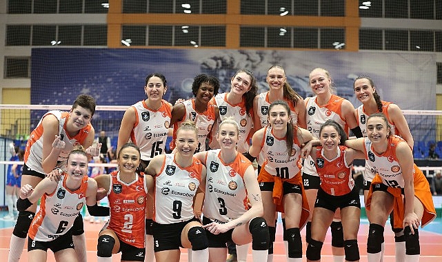 Eczacıbaşı Dynavit, Sırbistan’dan 3 puanla döndü görseli