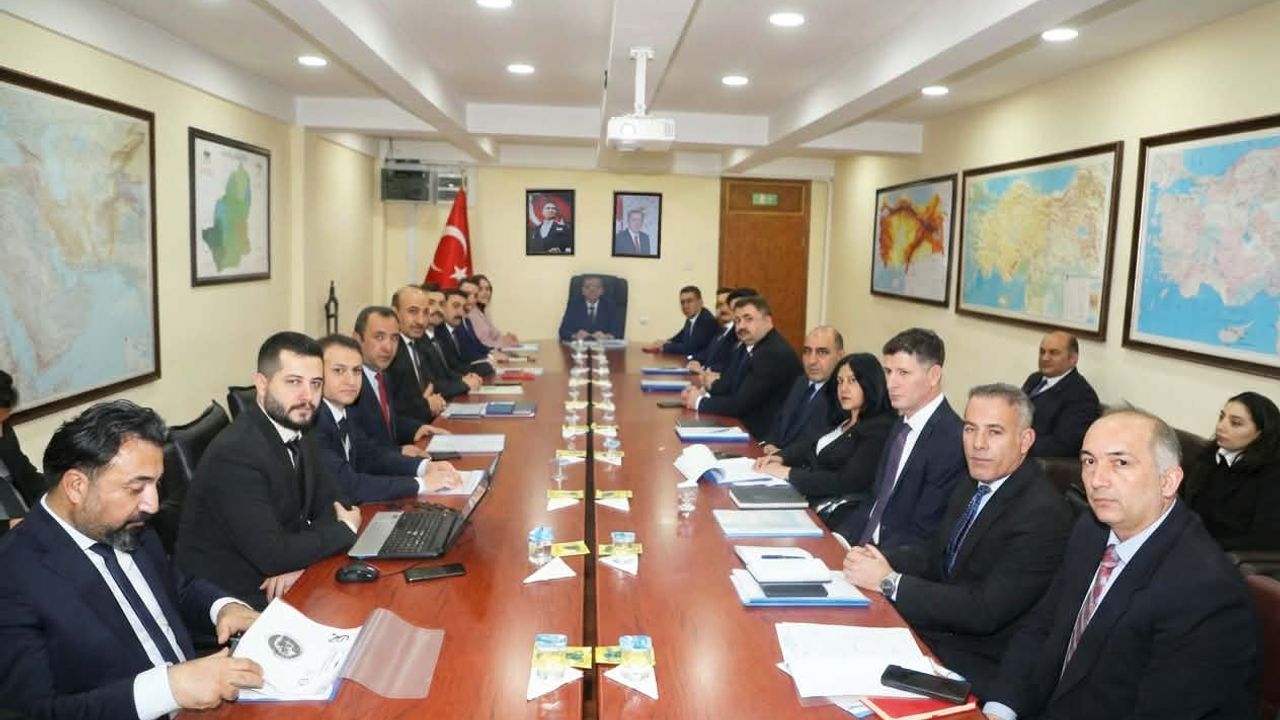 Kars’ta Milli Eğitim Değerlendirme toplantısı gerçekleştirildi görseli