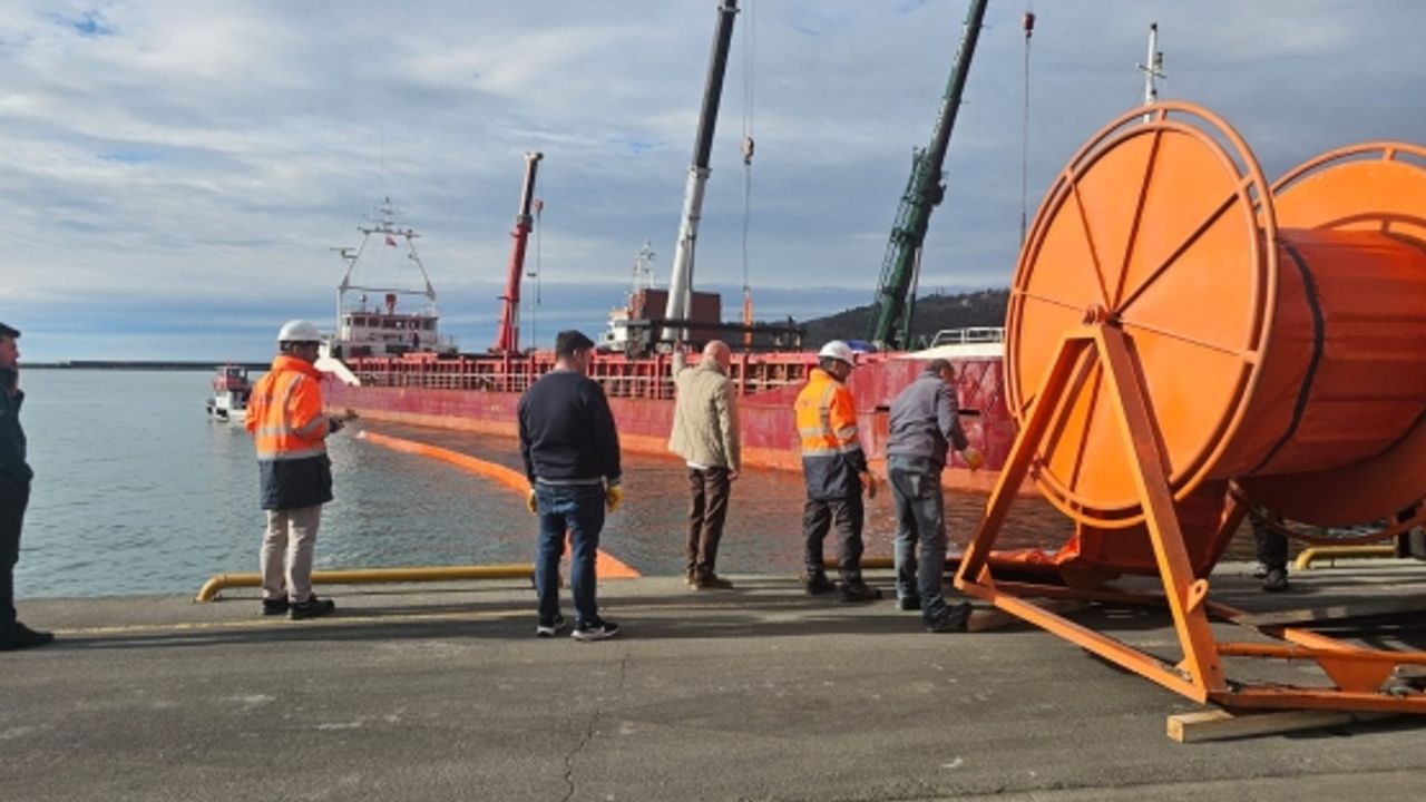 Bozhane Limanı’nda deniz kirliliği tatbikatı yapıldı görseli
