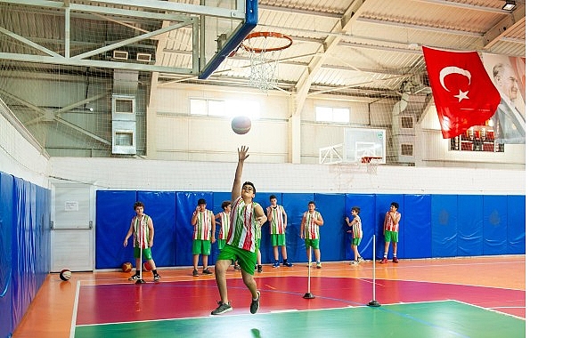 Kış Spor Okulları’nda yeni yetenekler yetişiyor görseli