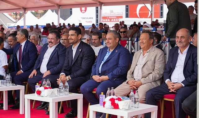 Cumhuriyet Tarihinin En Büyük Karakucak Güreşleri Keçiören’de Başladı görseli