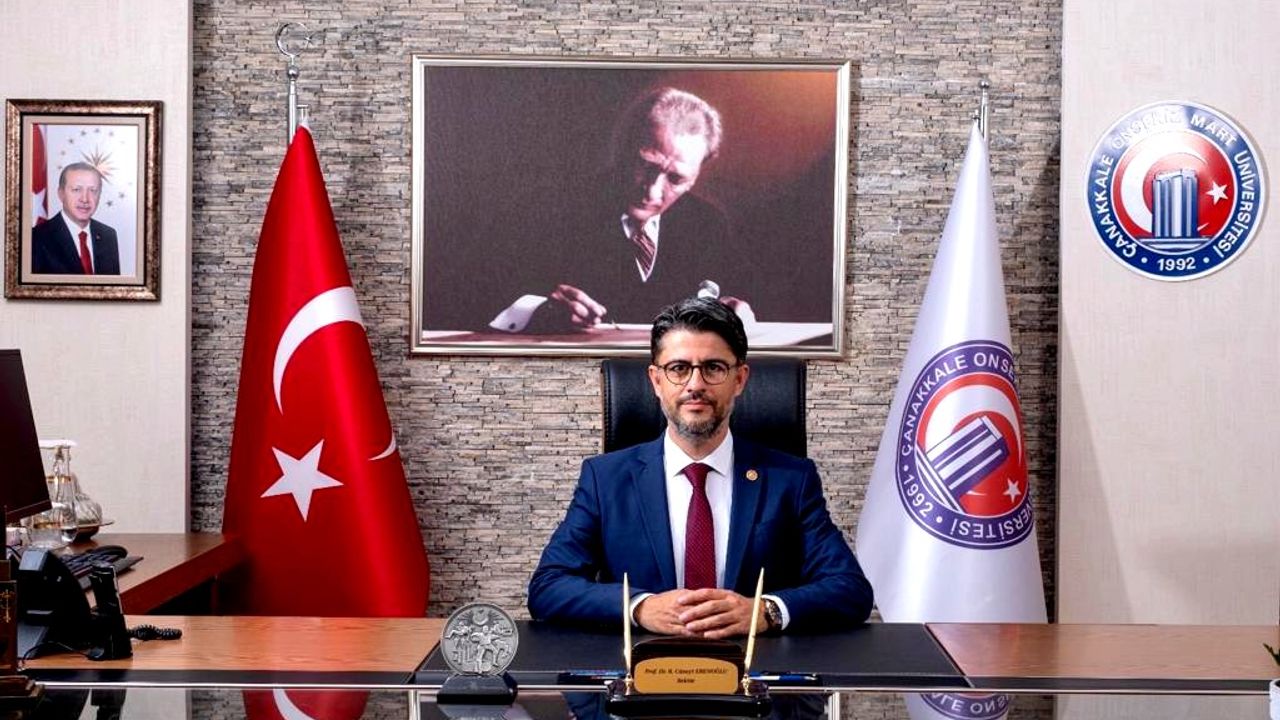 ÇOMÜ Rektörü Prof. Dr. Erenoğlu’ndan 15 Temmuz Mesajı: “Bu milleti hiçbir güç yıldıramaz” görseli