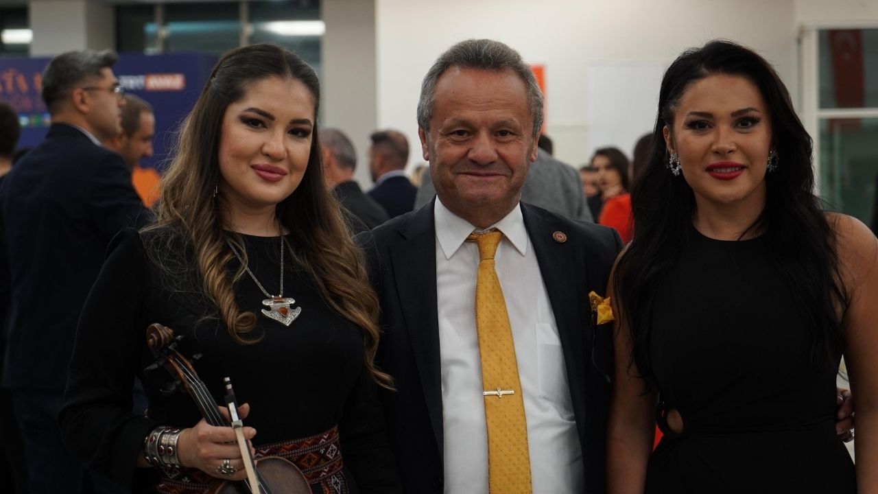 Osman Yazıcı’dan “Notalarla Dokunan Kardeşlik”: Yedi Güzel’in zafer destanı görseli