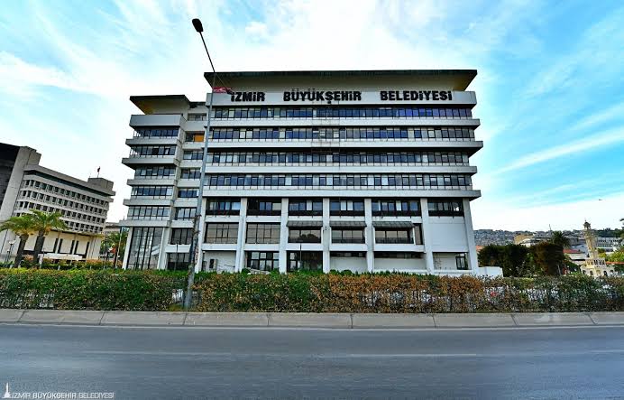 SON DAKİKA | İZSU’DA LİYAKAT YERİNİ TORPİLE Mi? BIRAKTI! görseli