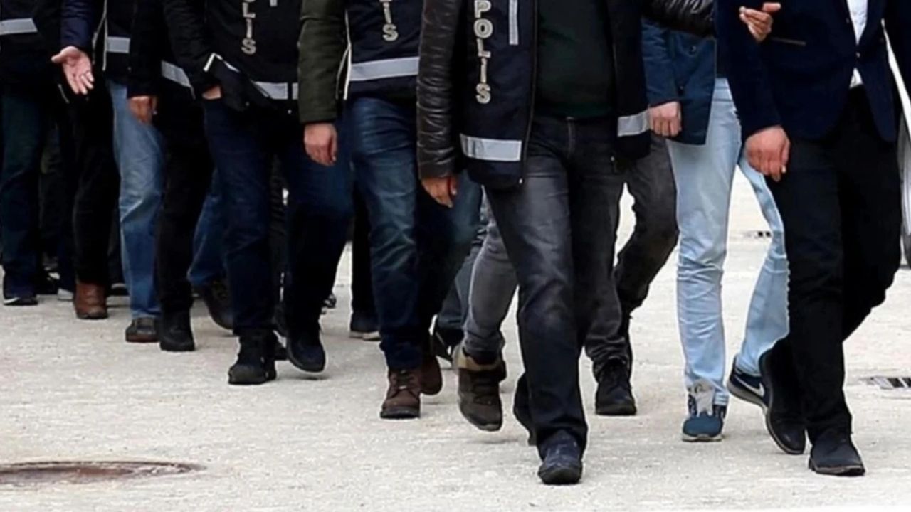 FETÖ’ye yönelik 34 ilde operasyon: 77 şüpheli yakalandı görseli